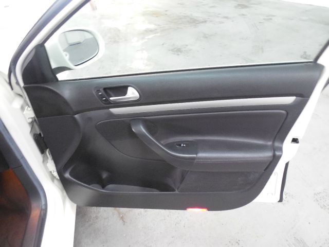 Volkswagen Jetta 2006 photo 11