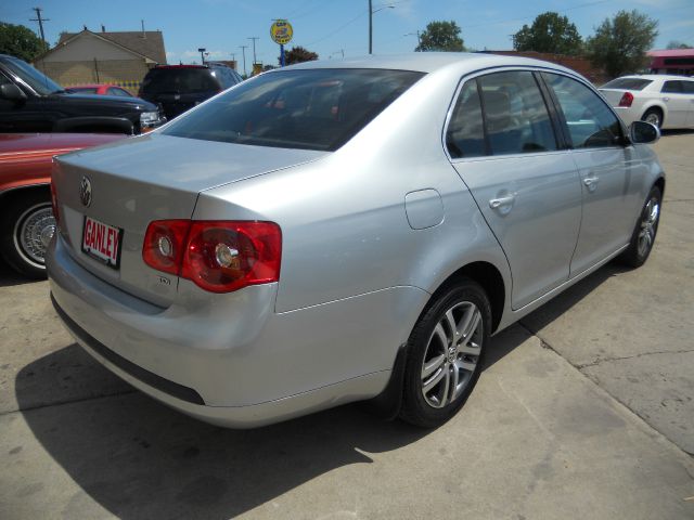 Volkswagen Jetta 2006 photo 8