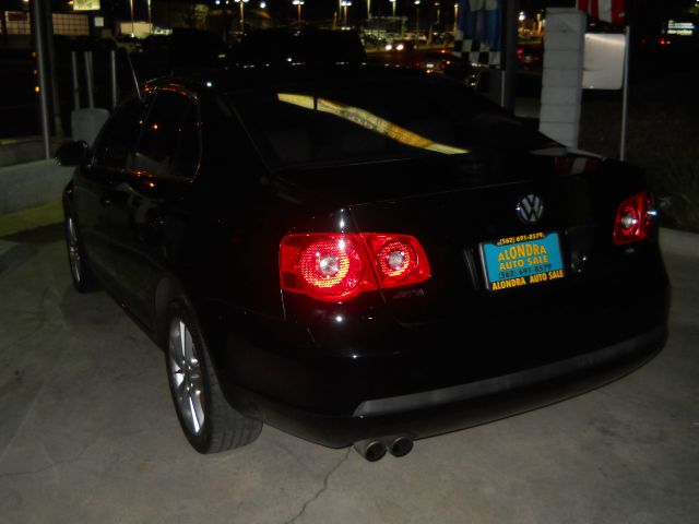 Volkswagen Jetta 2006 photo 3