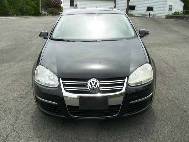 Volkswagen Jetta 4dr Wgn SEL Premium Sedan