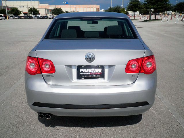 Volkswagen Jetta 2006 photo 13