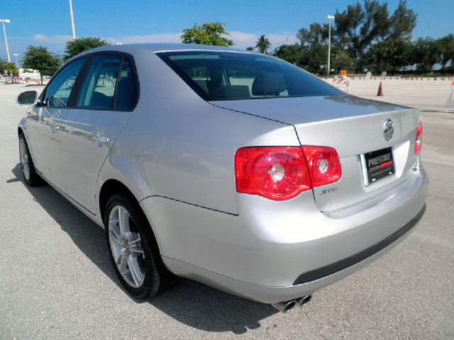 Volkswagen Jetta 2006 photo 16