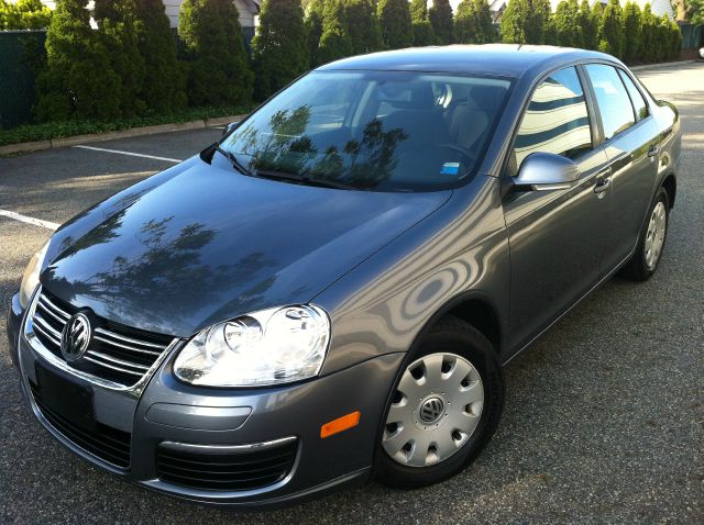 Volkswagen Jetta 4dr Wgn SEL Premium Sedan