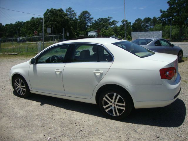 Volkswagen Jetta CD With MP3 Sedan