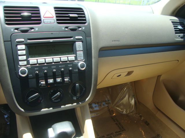 Volkswagen Jetta 2006 photo 17