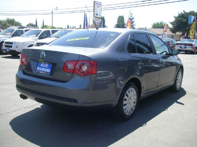 Volkswagen Jetta 2007 photo 2