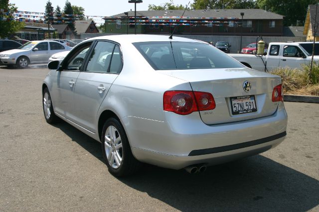 Volkswagen Jetta Touring PKG RES W/nav Sedan