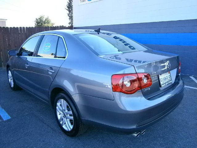 Volkswagen Jetta 2007 photo 2