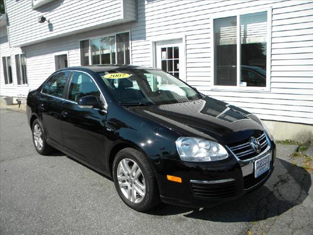 Volkswagen Jetta Touring W/res W/navi Sedan