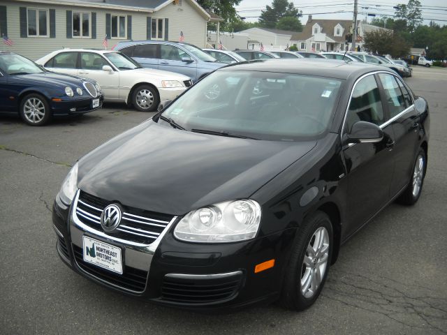 Volkswagen Jetta Touring W/res W/navi Sedan