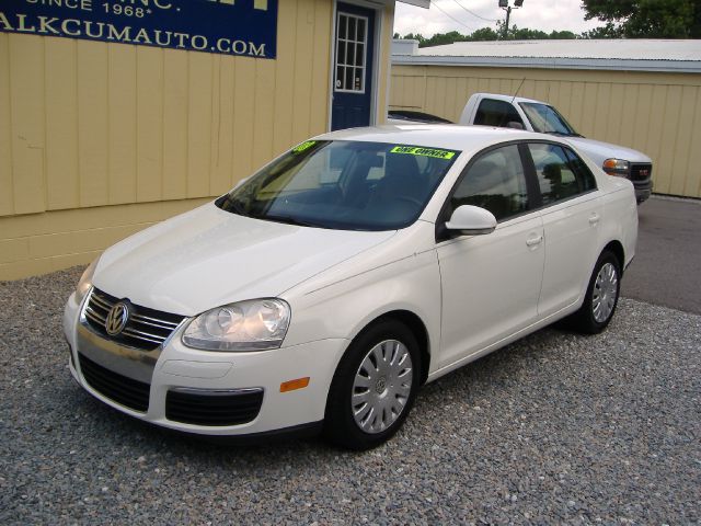 Volkswagen Jetta XR Sedan