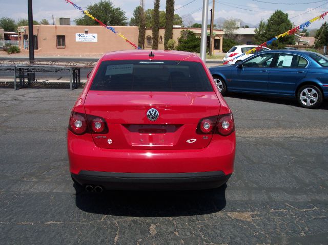 Volkswagen Jetta Supercharged Notchback Sedan