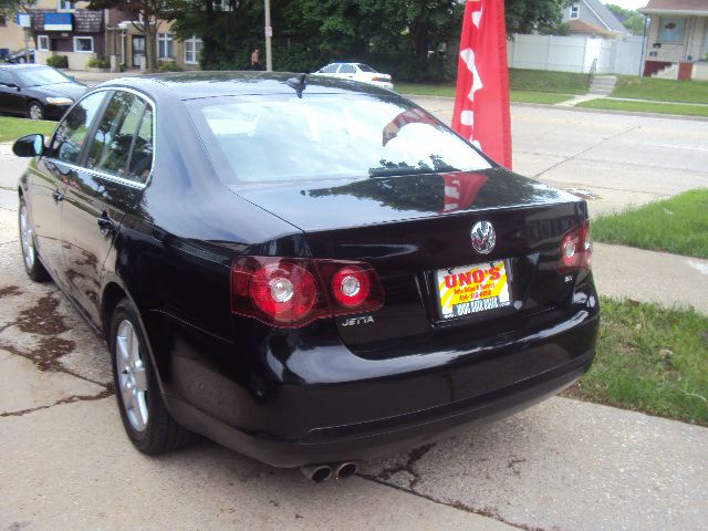 Volkswagen Jetta SE Sedan