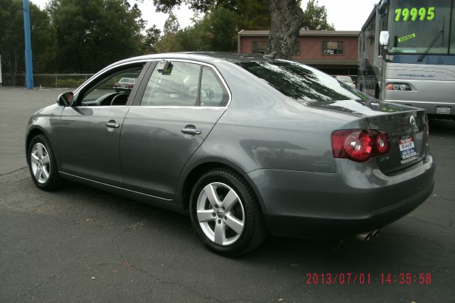 Volkswagen Jetta 2008 photo 3