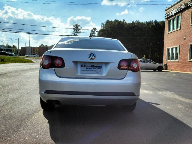 Volkswagen Jetta 2009 photo 27