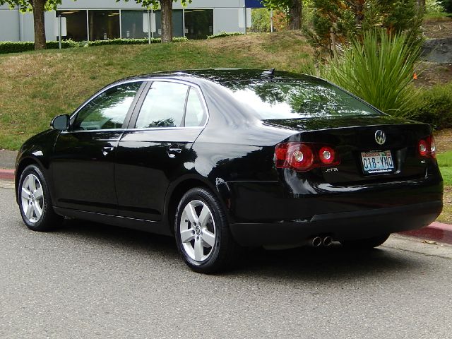 Volkswagen Jetta 2009 photo 4