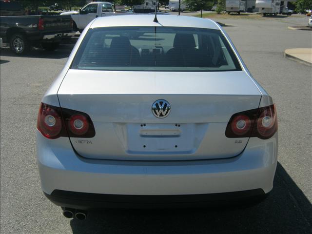 Volkswagen Jetta 2009 photo 1