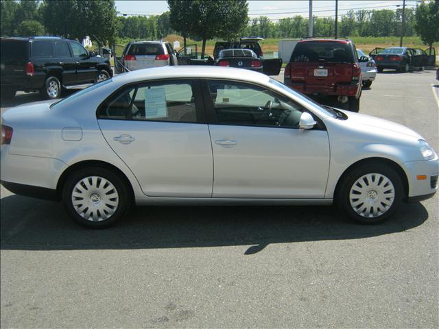 Volkswagen Jetta 2009 photo 2