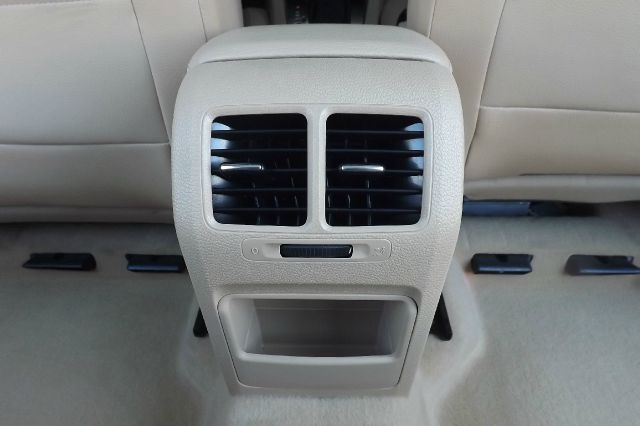 Volkswagen Jetta 2009 photo 61