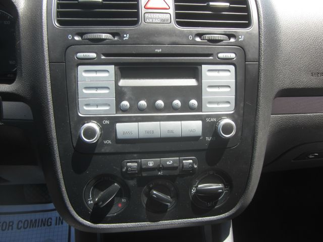 Volkswagen Jetta 2009 photo 4