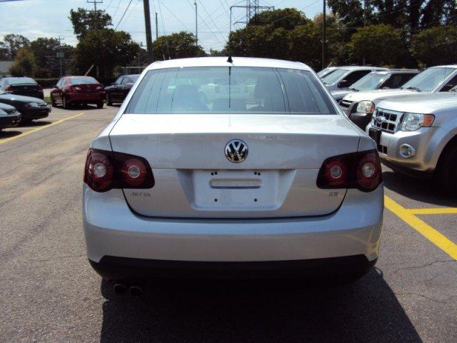 Volkswagen Jetta 2009 photo 4