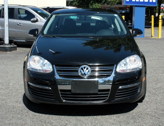 Volkswagen Jetta Supercharged Notchback Sedan