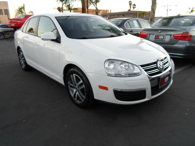 Volkswagen Jetta Supercharged Notchback Sedan