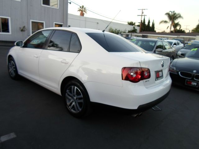 Volkswagen Jetta 2009 photo 2