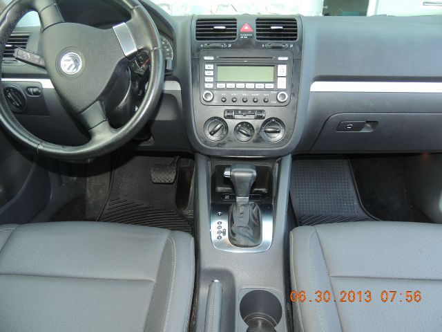 Volkswagen Jetta 2009 photo 2