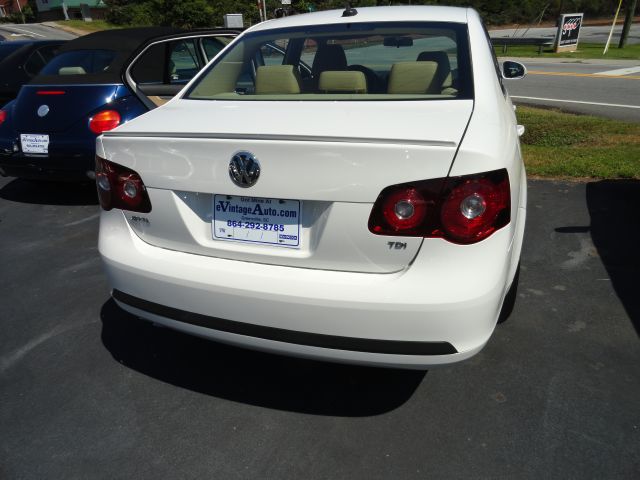 Volkswagen Jetta 2009 photo 2