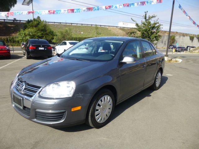 Volkswagen Jetta Supercharged Notchback Sedan