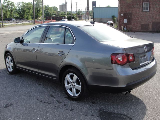 Volkswagen Jetta 2009 photo 4