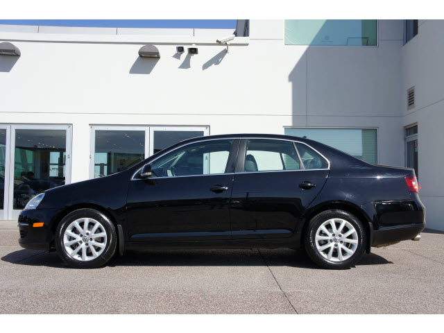 Volkswagen Jetta 2010 photo 3