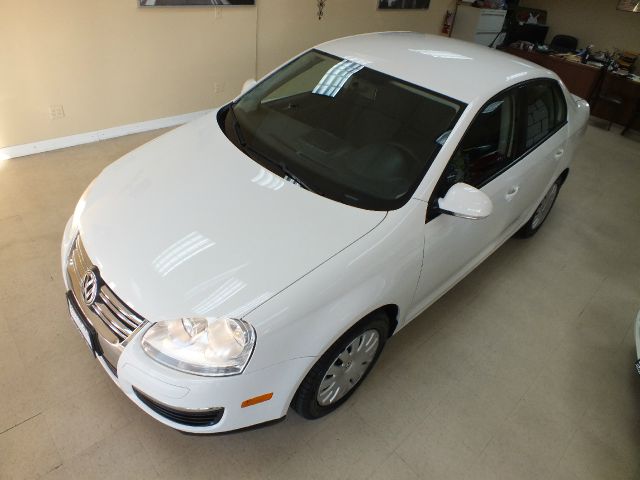 Volkswagen Jetta Supercharged Notchback Sedan