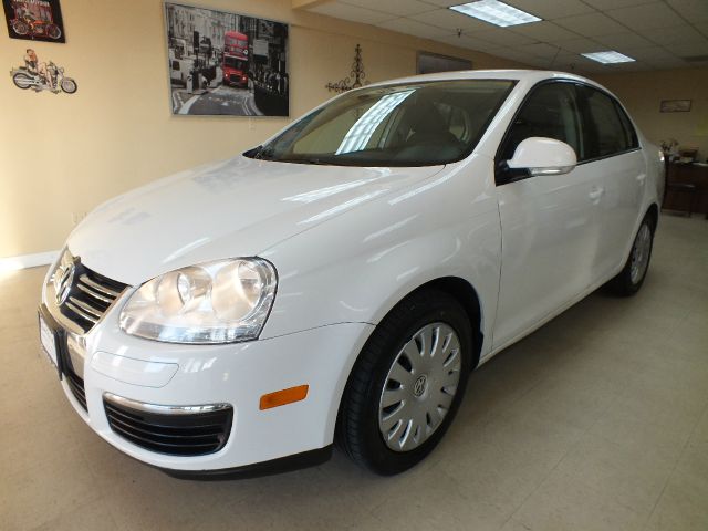 Volkswagen Jetta 2010 photo 3