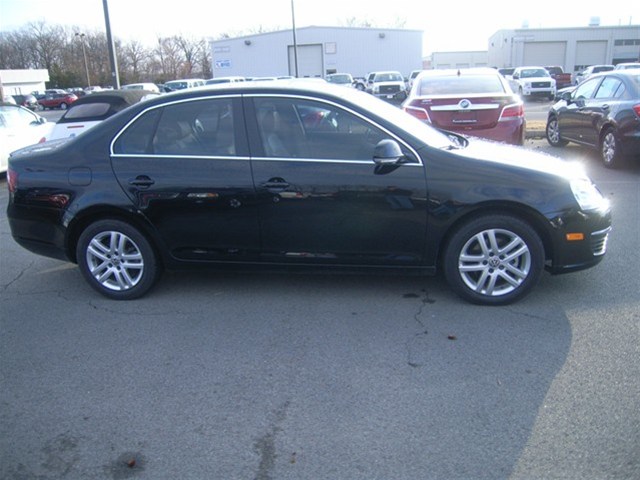 Volkswagen Jetta 2010 photo 1