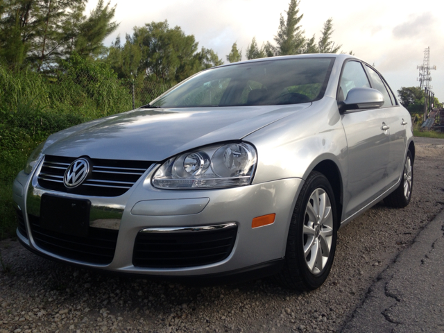 Volkswagen Jetta 2010 photo 2