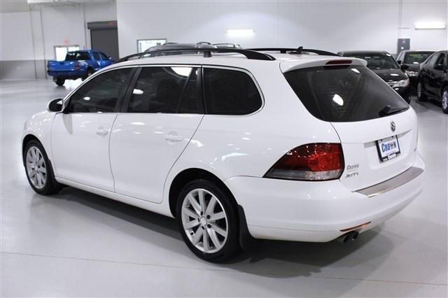 Volkswagen Jetta 2010 photo 11