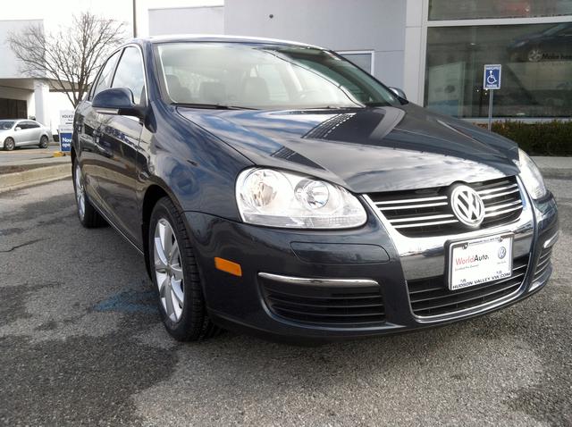 Volkswagen Jetta 2010 photo 2