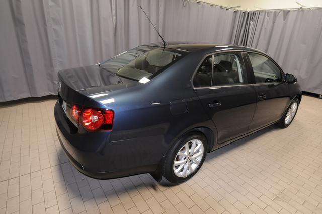 Volkswagen Jetta 2010 photo 3