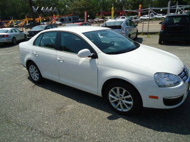 Volkswagen Jetta 2010 photo 2