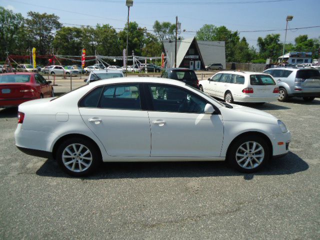 Volkswagen Jetta 2010 photo 23