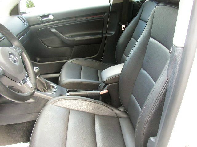 Volkswagen Jetta 2010 photo 3