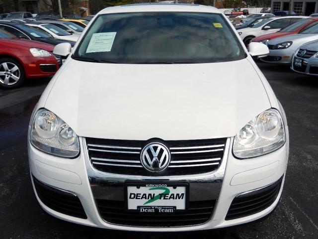 Volkswagen Jetta 2010 photo 1