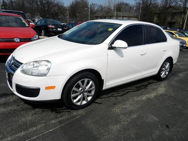 Volkswagen Jetta 2010 photo 4