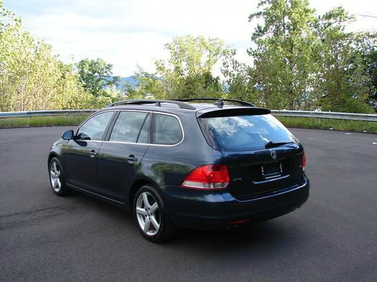 Volkswagen Jetta 2010 photo 2