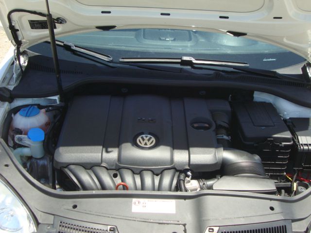 Volkswagen Jetta XR Sedan