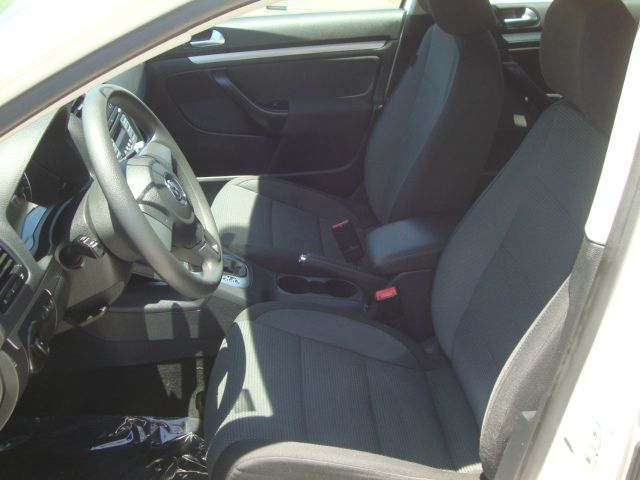 Volkswagen Jetta 2010 photo 18