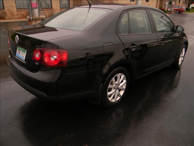 Volkswagen Jetta 2010 photo 3