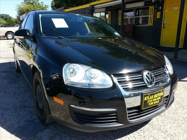 Volkswagen Jetta 2010 photo 1